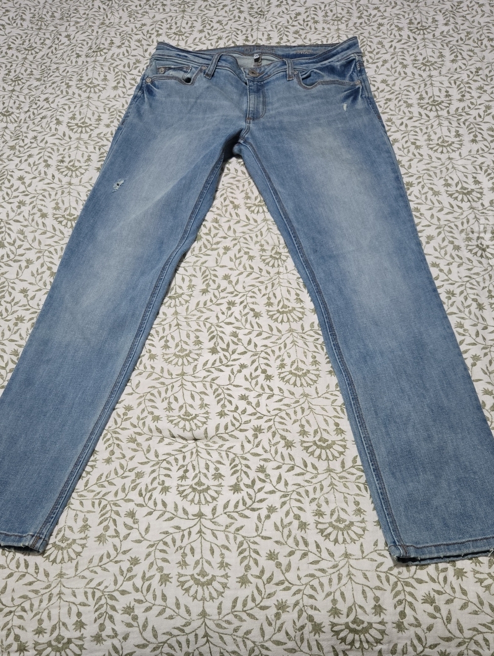 DL1961 Women's Light Wash Distressed Skinny Jeans